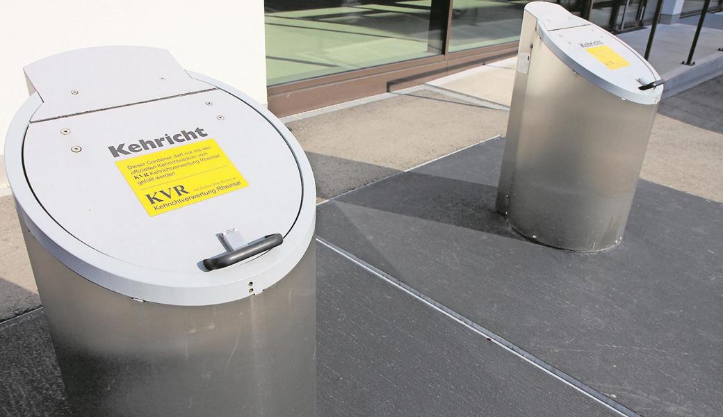 Wie hier an der Nefenstrasse in Au sind im Einzugsgebiet des KVR rund 70 Unterflur-Container in Betrieb. 