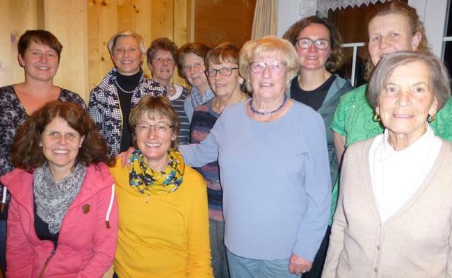 Elf Frauen des STV Oberegg wurden geehrt