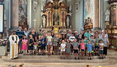 Kinder und Eltern erbaten zum Schuljahresbeginn Gottes Segen