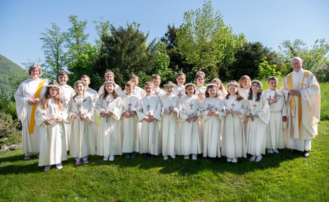 «Jesus bringt mein Leben zum Klingen»: Bewegende Erstkommunion