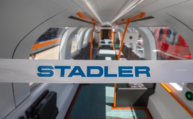 Stadlers Auftragsbücher werden dicker und dicker – Überflutung eines Zulieferers bereitet Sorgen