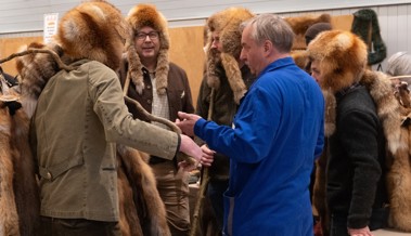 Gemeinschaft und Tradition gepflegt: Der Pelzmarkt zieht 400 Besucher an