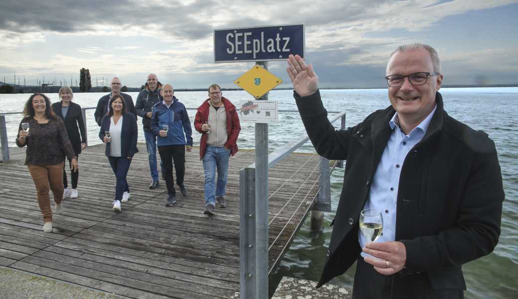 Der Gemeinderat traf sich kürzlich in Staad, um dem schon länger bestehenden Platz seinen neuen Namen zu geben.