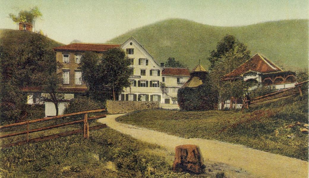 Eine Postkarte aus der Zeit um 1900 zeigt, wie das Bad früher aussah.