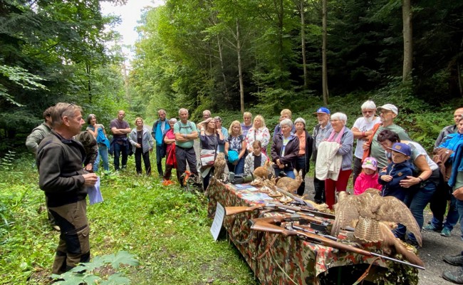 Rege Teilnahme an der Waldbegehung der Ortsgemeinde 