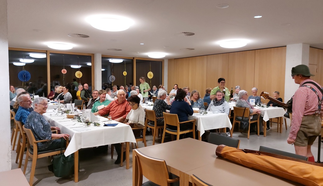 Viele nahmen am Ehrenamtlichen-Essen als Lohn für die grosse Einsatzbereitschaft teil Viele nahmen am Ehrenamtlichen-Essen als Lohn für die grosse Einsatzbereitschaft teil