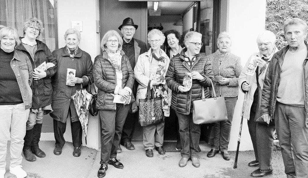 Zehn Mitglieder des Hörbehindertenvereins Sarganserland-Rheintal besuchten eine schöne Osteraus­stellung. Bild: pd