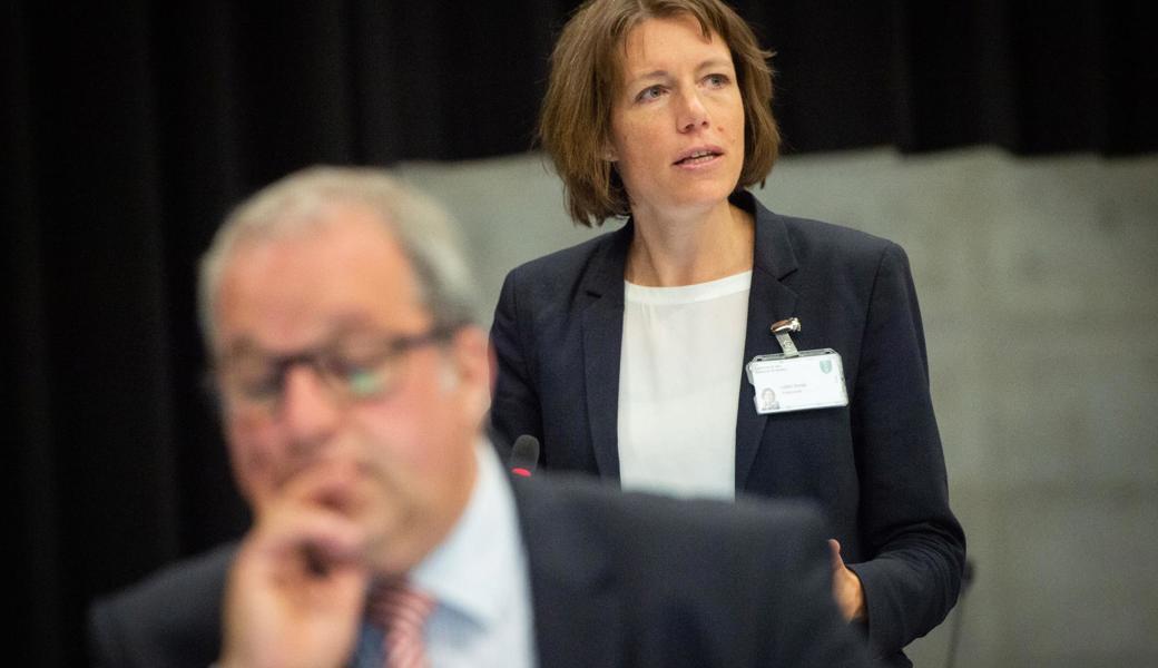 Ruedi Mattle, Sonja Lüthi und Sarah Noger (nicht auf dem Bild) fordern eine aufs nötige beschränkte Isolation von Corona-Infizierten.