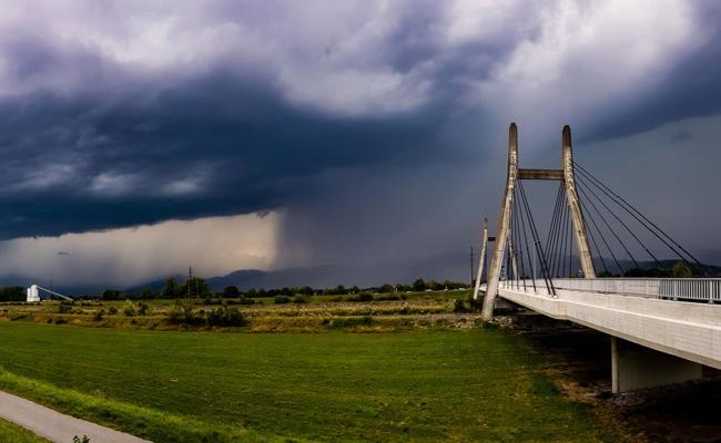 Eindrücklich: Der nach langer Trockenheit erhoffte Regen