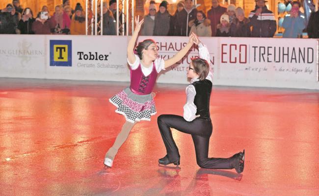 Art on Ice in eigener Halle