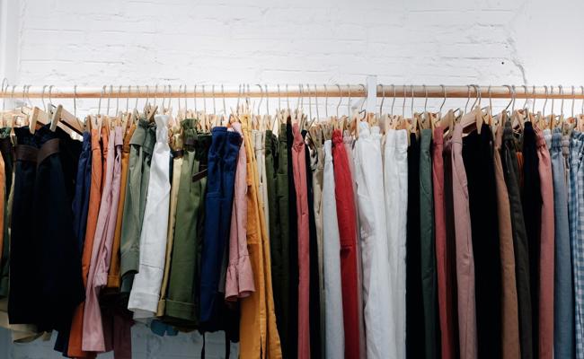 Egal ob viel oder wenig Lohn – Second-Hand-Fashion wird zahlreich gekauft