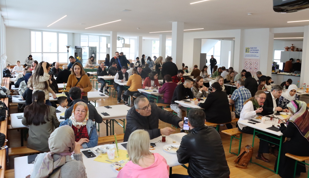 Der Bayram-Brunch im Lokal des Türkischen Kulturvereins war gut besucht.