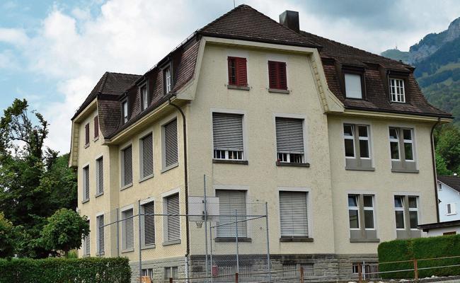 Vom Schulhaus zurück ins Rathaus