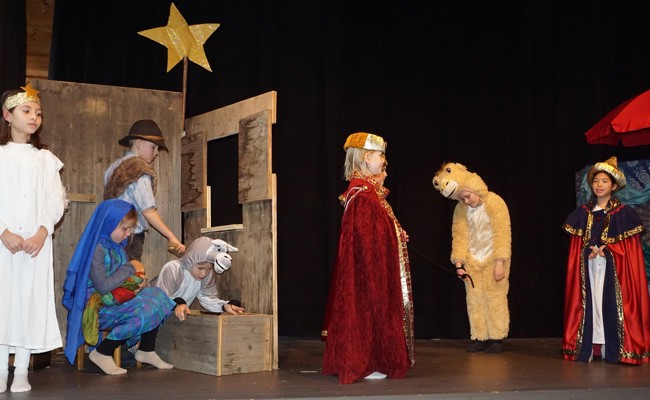 Musical der dritten Klasse: Mit Kamel und Esel auf der Suche nach dem Stern von Bethlehem