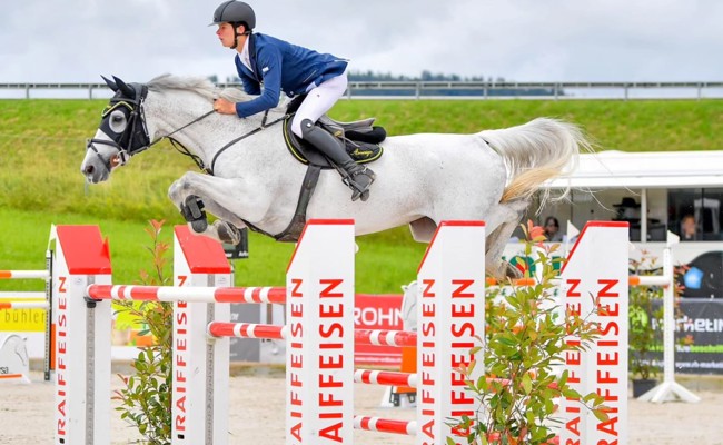 Ein 20-Jähriger aus Oberriet wird Schweizer Meister im Springreiten