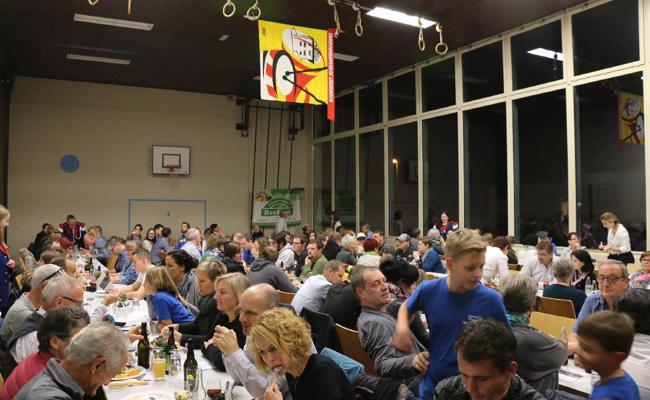 Rhythmische Höhepunkte, Schlegeljonglage und Wirbelakrobatik