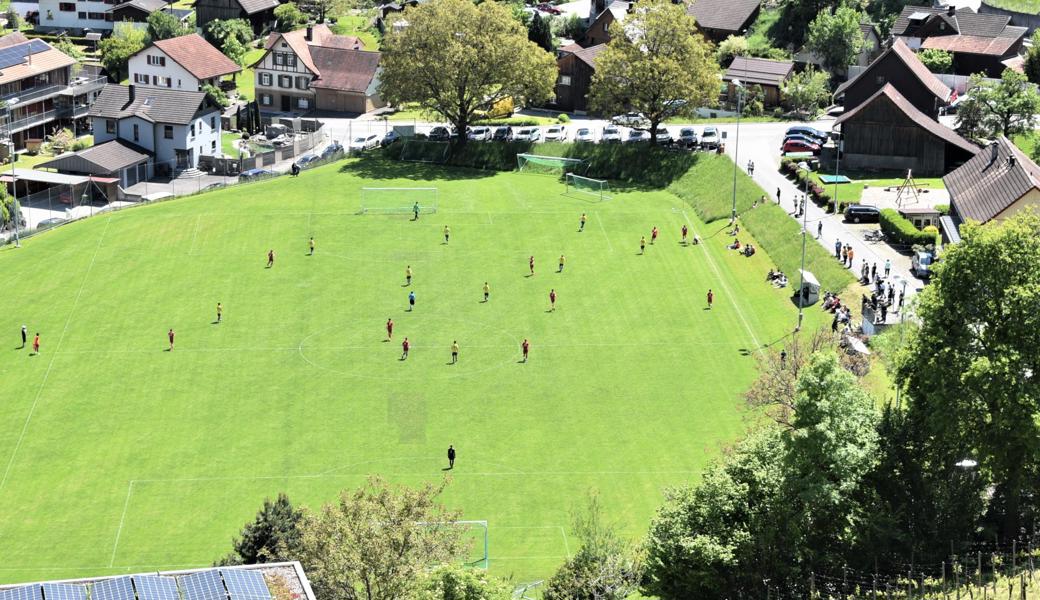 Am Sonntag zeigte Au-Bernecks A beim 3:1-Sieg gegen Chur 97 eine starke Leistung. Das Spiel fand in Berneck statt.