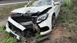 82-Jähriger prallt bei Autobahnausfahrt in Wegweiser