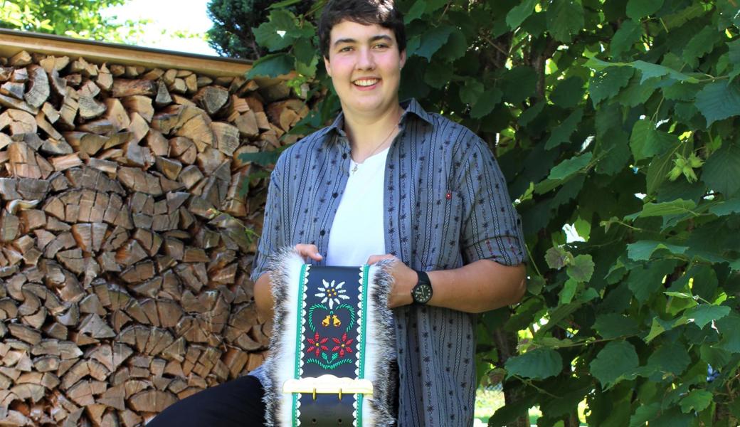 Daniela Steiger hat die Lehre mit Note 5,8 abgeschlossen. Daniela Steiger hat die Lehre mit Note 5,8 abgeschlossen.