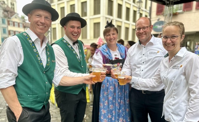 Juli und August: 40'000 feierten am Jodlerfest und es erfolgte ein bedeutender Spatenstich