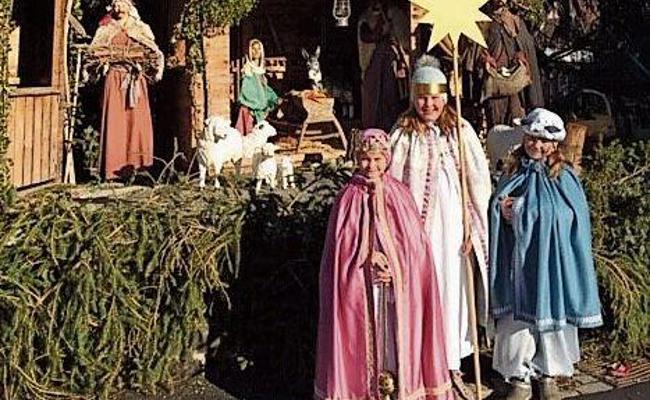 Sternsinger besuchten Krippe