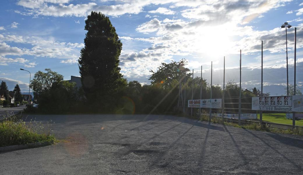Die Überbauung «Emseren» soll in unmittelbarer Nachbarschaft zur Sportanlage Tägeren entstehen.