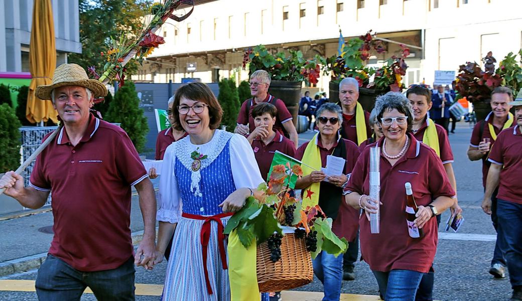Der Verein Rheintalwein: Eine fröhliche Winzerschar.
