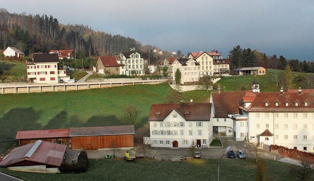 Scheint die Sonne, lässt sie sich in Walzenhausen ausgiebig geniessen. Ablenkung von Handys droht hier kaum. 