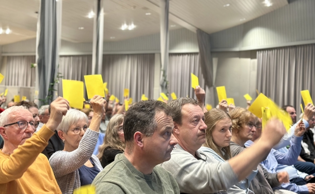 Deutliche Niederlage für Grundstücksverkauf: Bürger stoppen Deal mit Stiftung