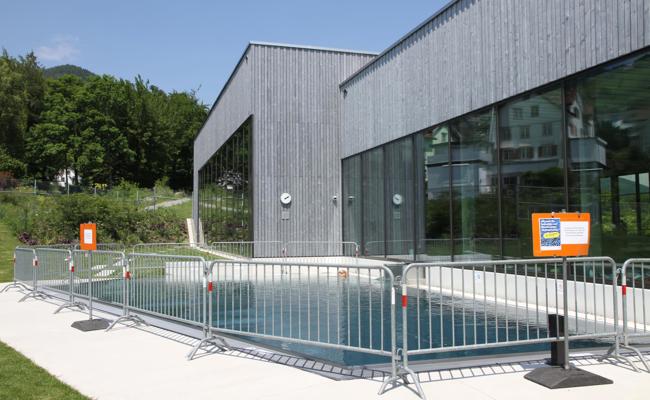 Der Aussenpool ist nur eingeschränkt nutzbar