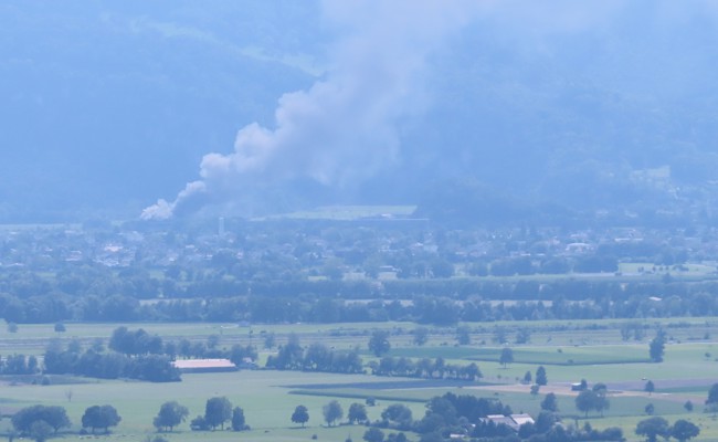 Schon wieder brennt es in einem Recyclingcenter, diesmal in Götzis