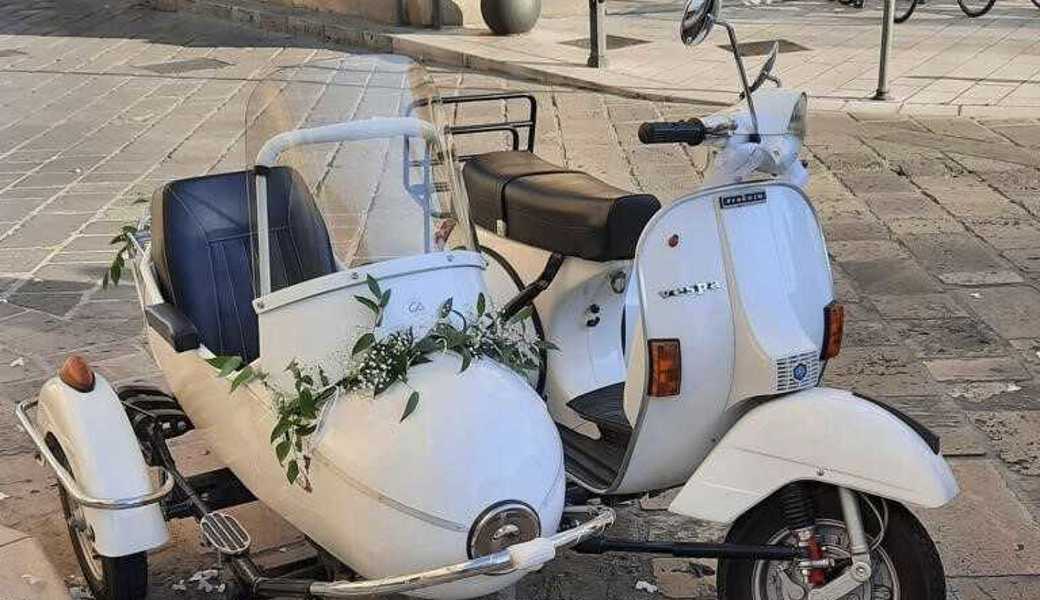 Während zwei Paraden durchs Städtli können Vespas bewundert werden.