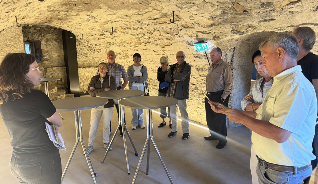 Die Mitte Oberriet war zu Besuch auf der renovierten Burg.