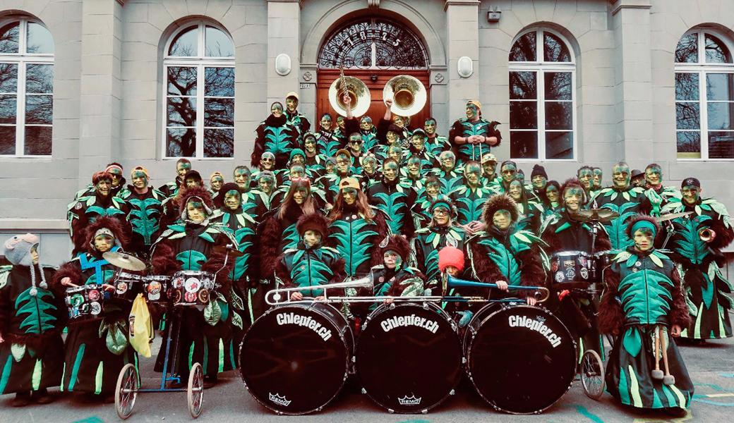 Die Städtli-Chlepfer - hier in den letztjährigen Kostümen - sind für die Fasnacht gerüstet und freuen sich am Samstag auf viele Gäste. 
