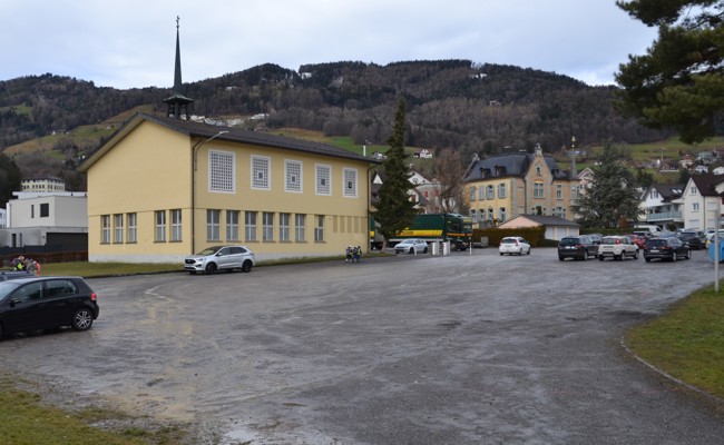 Es wird wieder eng am Ramadan – wie die Moschee Al-Shems versucht, das Parkplatzproblem zu lösen