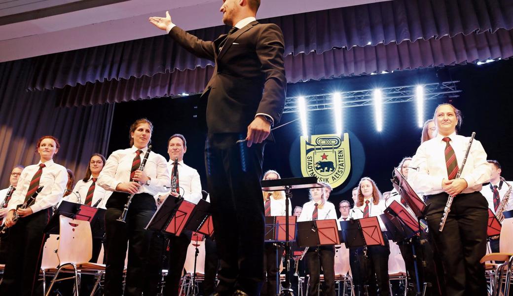 Dirigiert die Stadtmusik seit 2016: Benjamin Zwick lässt den Verein Höchstleistungen erbringen. 