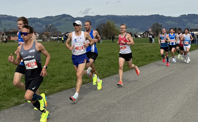 MILA Rheintal mit 14 Mitgliedern am Rhylauf