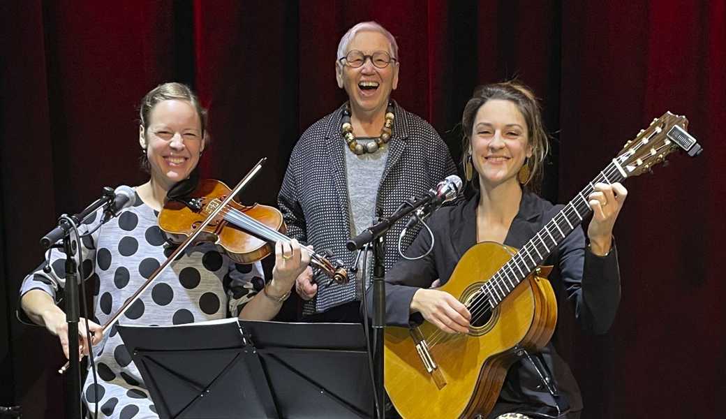 Ein harmonierendes Trio für einen harmonischen Abend. Von links: Stefanie Fehr, Berta Thurnherr, Patricia Fehr.