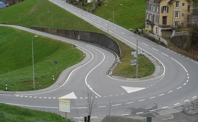 Kurvenreiche Strasse nach St. Margrethen besteht seit 120 Jahren