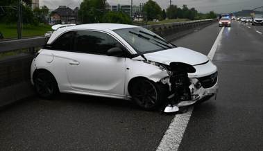 Angetrunkener Lenker baut Unfall auf der Autobahn A13