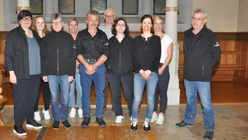 Die Altstätter Ortsverwaltung (v. l.): Judith Schmidheiny, Jana Graber, Brigitte Segmüller-Steiger, Manuela Kühn, Albert Steger, Ruedi Bartholet, Sonja Kuster, Armella Heeb, Catherine Rüst, Bruno Baumgartner. Die Altstätter Ortsverwaltung (v. l.): Judith Schmidheiny, Jana Graber, Brigitte Segmüller-Steiger, Manuela Kühn, Albert Steger, Ruedi Bartholet, Sonja Kuster, Armella Heeb, Catherine Rüst, Bruno Baumgartner.