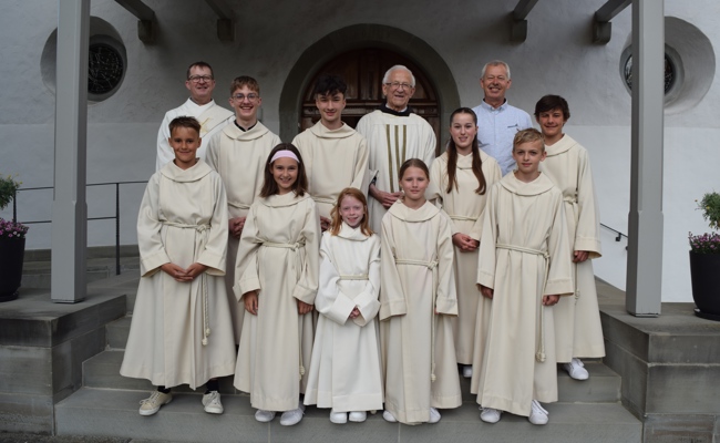Ministrantenaufnahme und -verabschiedung in Montlingen
