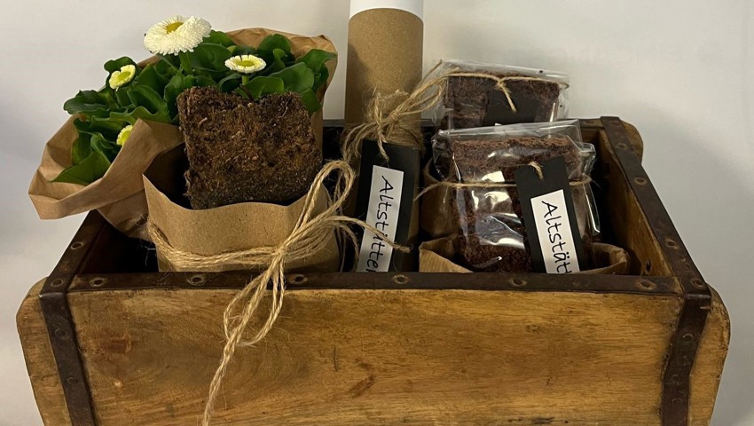 Neues Gebäck: Altstätter Torf. Neues Gebäck: Altstätter Torf.