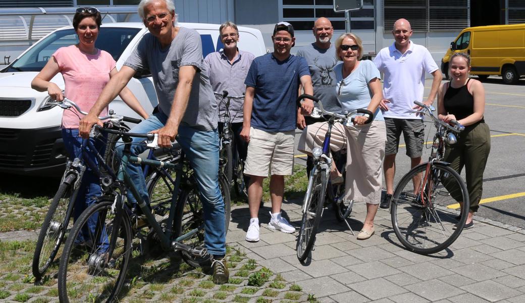 Mitarbeitende der Redaktion, Prepress und dem Sekretariat nehmen teil an der Aktion "bike to work".