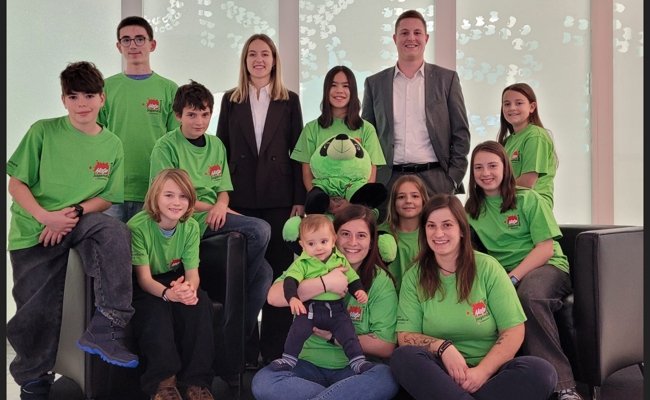 Neue T-Shirts für die Help-Jugendsamariter