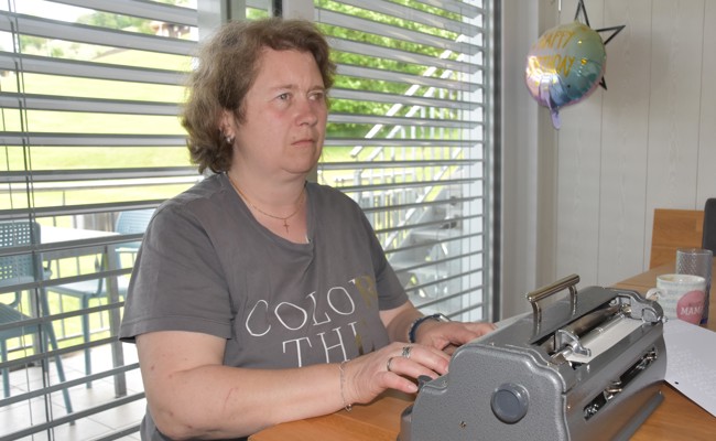 Eine Erbkrankheit machte sie blind – Nicole Lutz kämpft sich in die Selbstständigkeit zurück