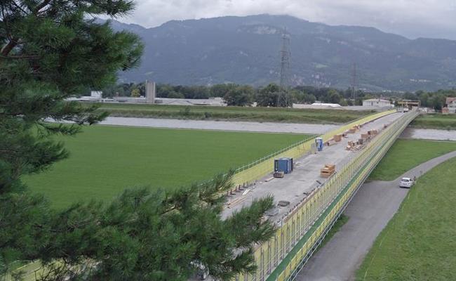 Kein Gemeinschaftszoll, Brücke stabiler