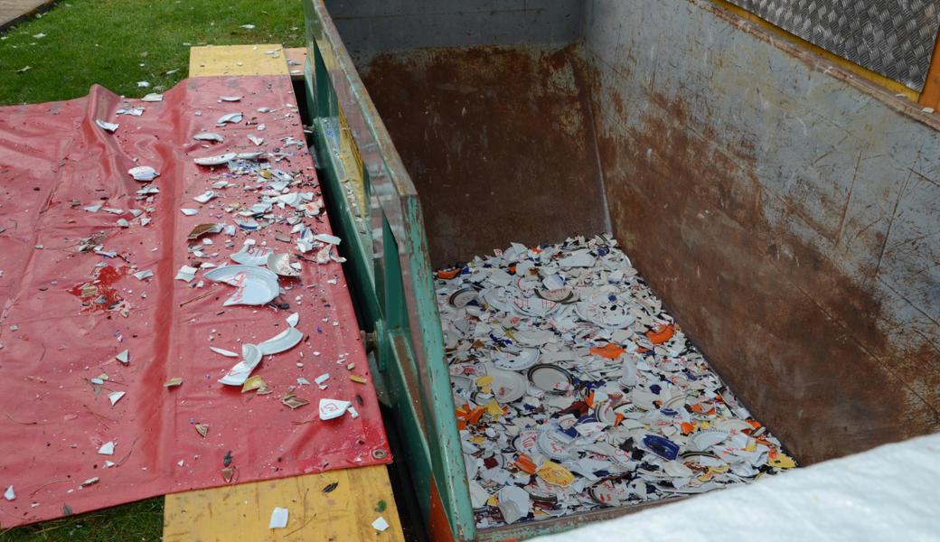 Im September 2011 war das Respect-Camp in Altstätten aufgeschlagen. Schon damals wurden Teller zerschlagen. Im September 2011 war das Respect-Camp in Altstätten aufgeschlagen. Schon damals wurden Teller zerschlagen.