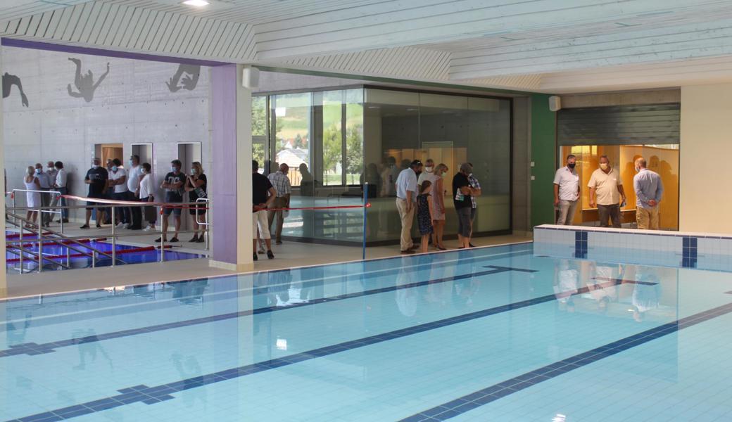 Am Eröffnungstag konnte das sanierte und erweiterte Hallenbad besichtigt werden. 