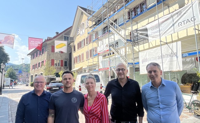 Kaffeemaschinen, Kunst und Blumen: neues Leben im «Haus am Markt»